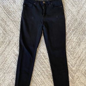 Black Skinny Jeans